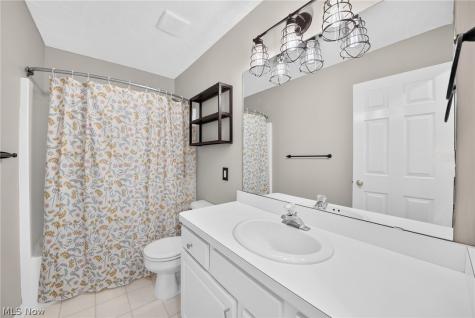 2156 Jennifer Street Akron OH 44313