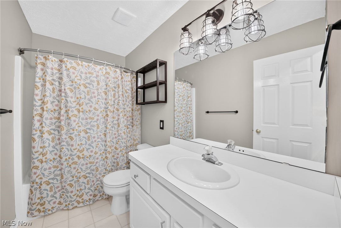 2156 Jennifer Street Akron OH 44313