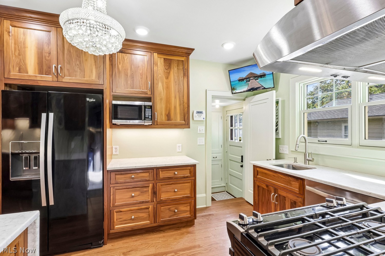1295 Delia Avenue Akron OH 44320