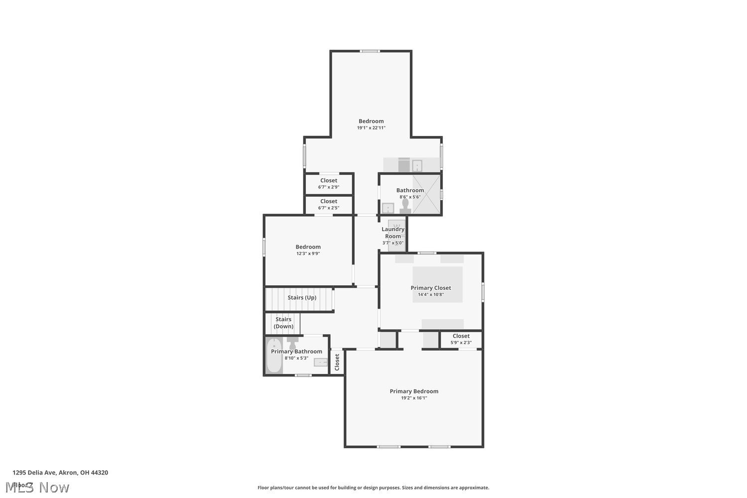 1295 Delia Avenue Akron OH 44320