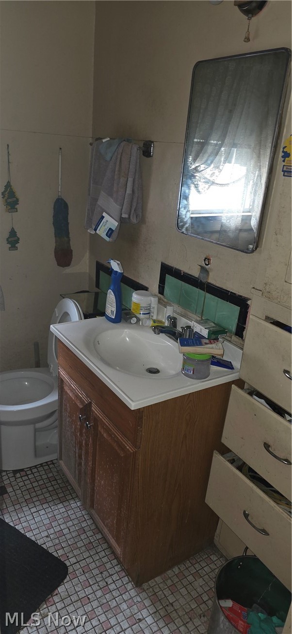 869 Sunshine Avenue Youngstown OH 44505
