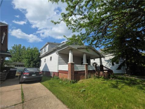 19509 Kewanee Avenue Cleveland OH 44119