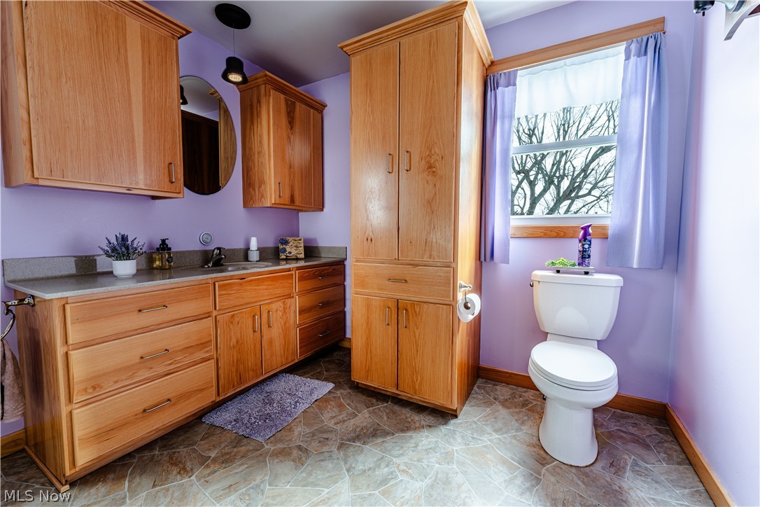 16352 And 16350 Nauvoo Road Middlefield OH 44062