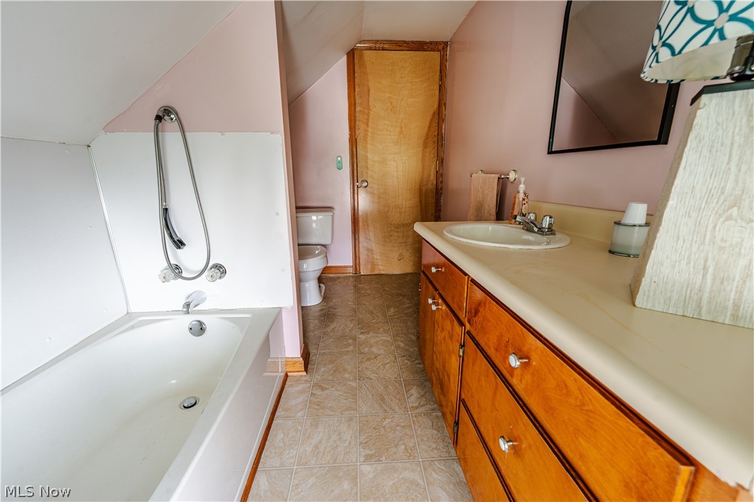 16352 And 16350 Nauvoo Road Middlefield OH 44062