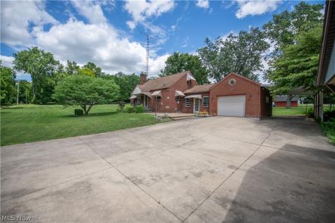 3063 Diamond Street NE Canton OH 44721