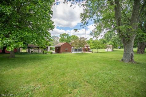 3063 Diamond Street NE Canton OH 44721