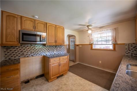 3063 Diamond Street NE Canton OH 44721