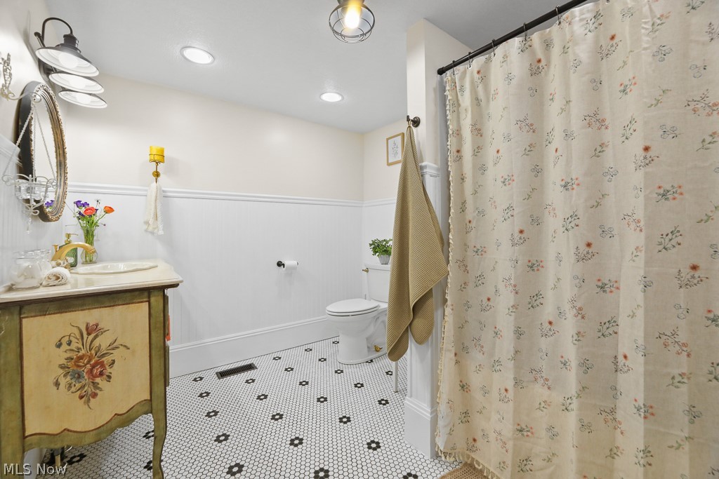 11925 Lippincott Road East Rochester OH 44625