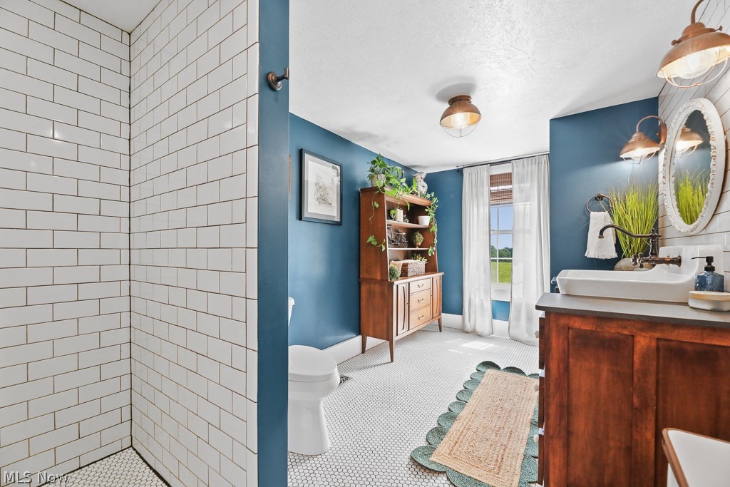 11925 Lippincott Road East Rochester OH 44625