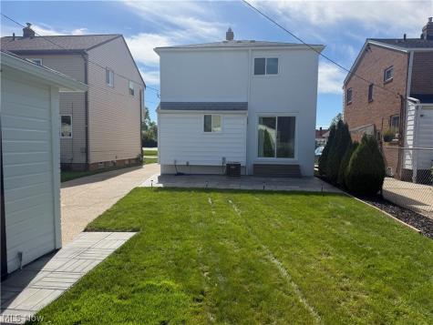 3326 Marioncliff Drive Parma OH 44134