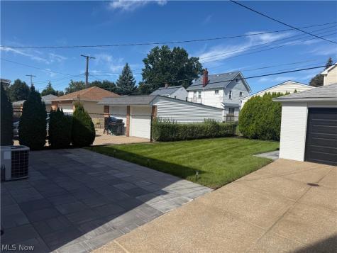 3326 Marioncliff Drive Parma OH 44134