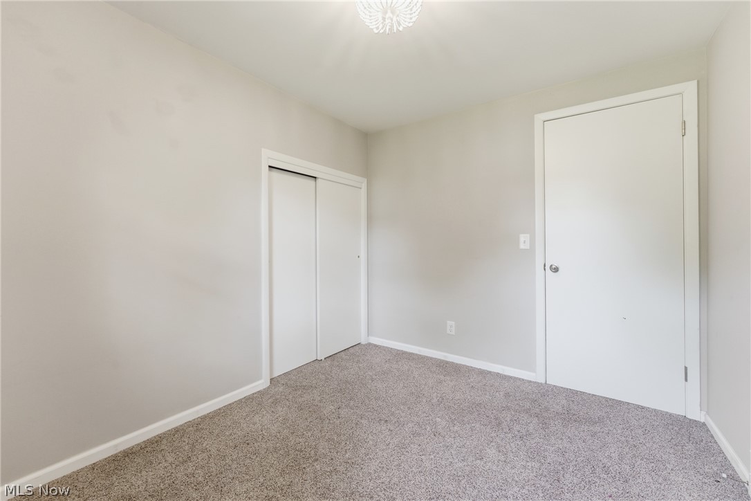 6006 Lake O Springs Avenue NW Canton OH 44718
