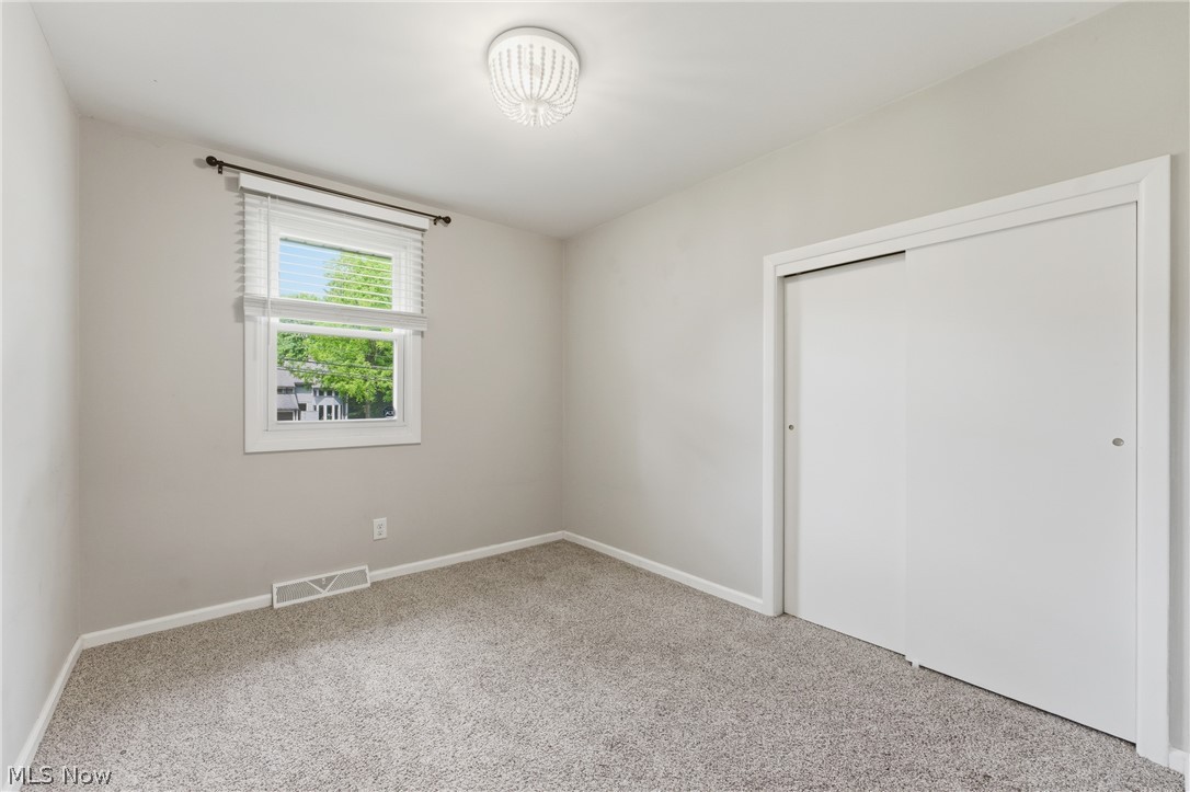 6006 Lake O Springs Avenue NW Canton OH 44718