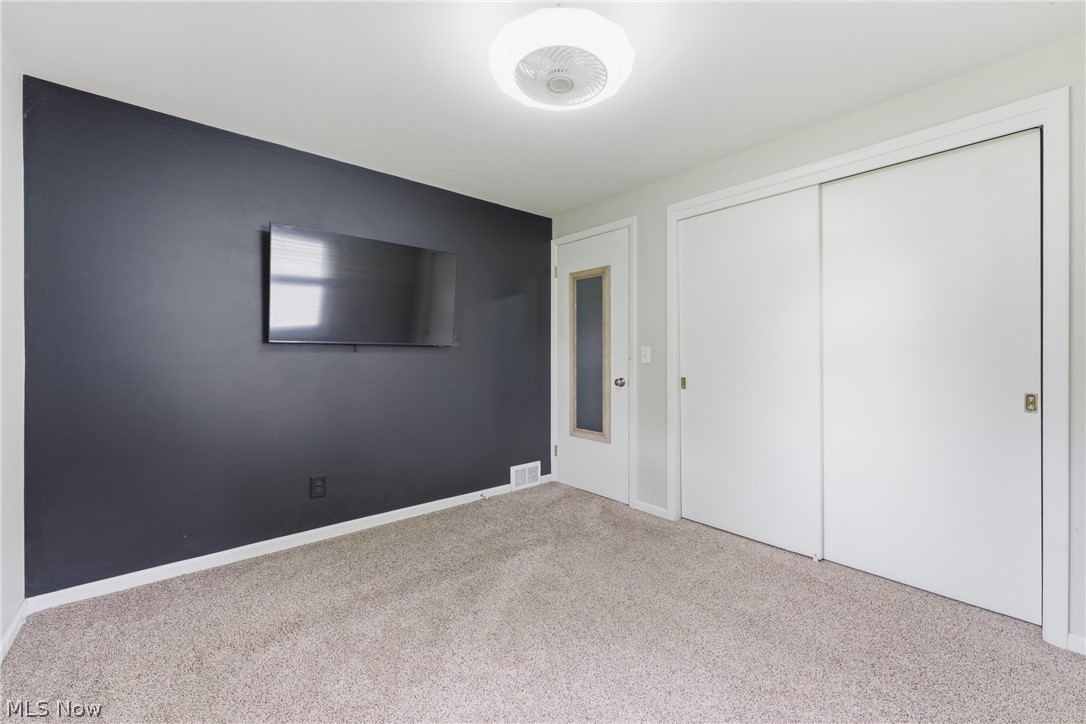 6006 Lake O Springs Avenue NW Canton OH 44718