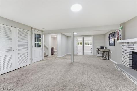6006 Lake O Springs Avenue NW Canton OH 44718