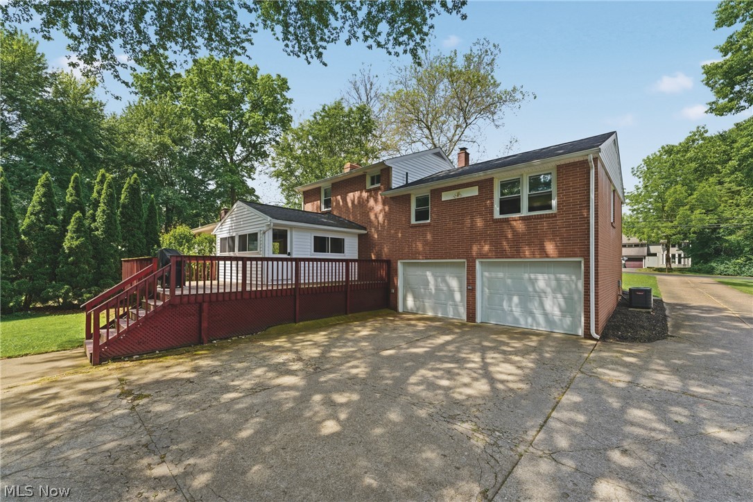 6006 Lake O Springs Avenue NW Canton OH 44718