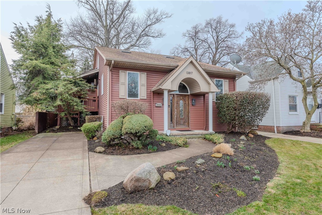 13817 Lakewood Heights Boulevard Cleveland OH 44107