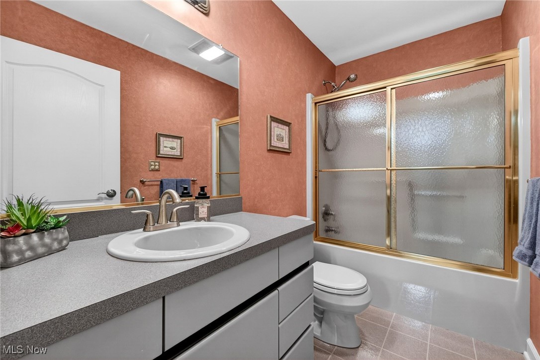 13817 Lakewood Heights Boulevard Cleveland OH 44107