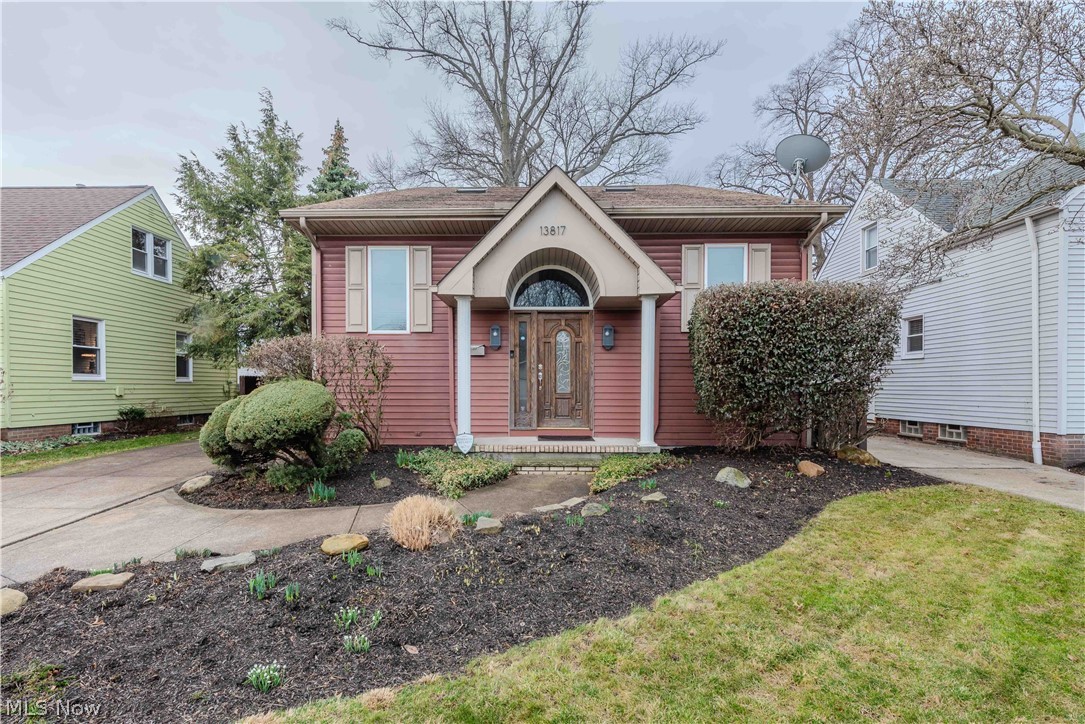 13817 Lakewood Heights Boulevard Cleveland OH 44107