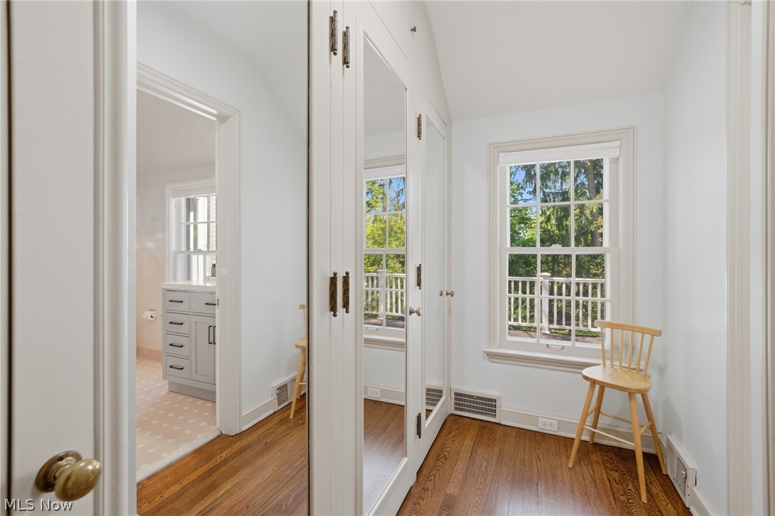 23749 Stanford Road Shaker Heights OH 44122
