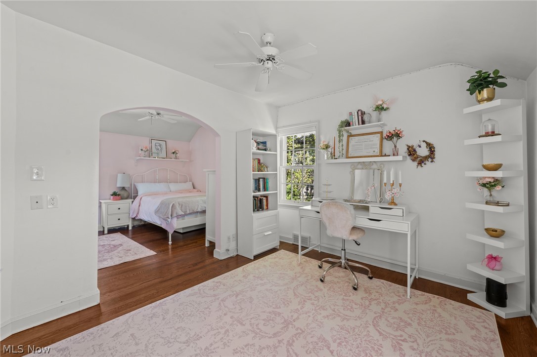23749 Stanford Road Shaker Heights OH 44122