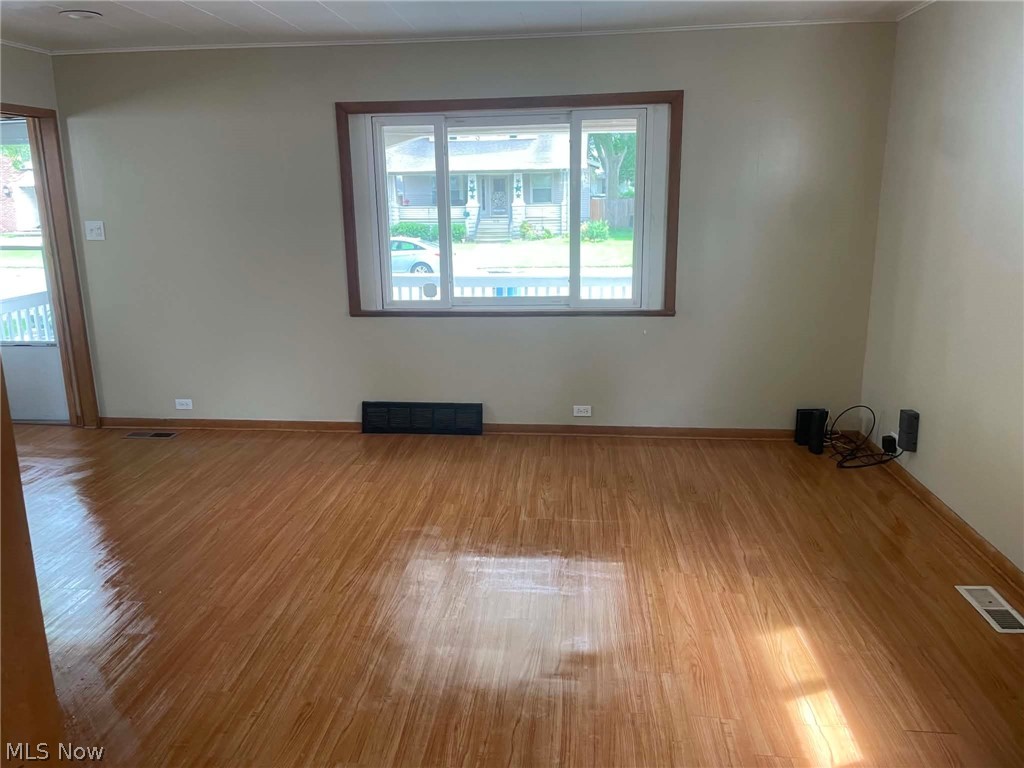 1118 W 8th Street Lorain OH 44052