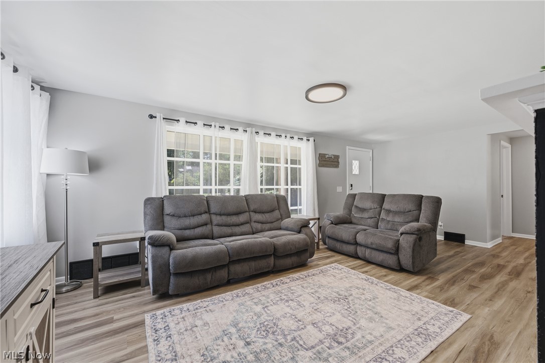 1693 Meadowlane Drive SE Canton OH 44709