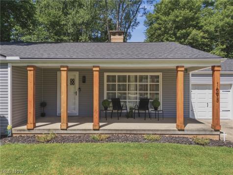 1693 Meadowlane Drive SE Canton OH 44709