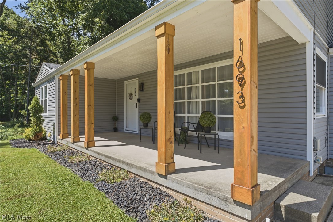 1693 Meadowlane Drive SE Canton OH 44709