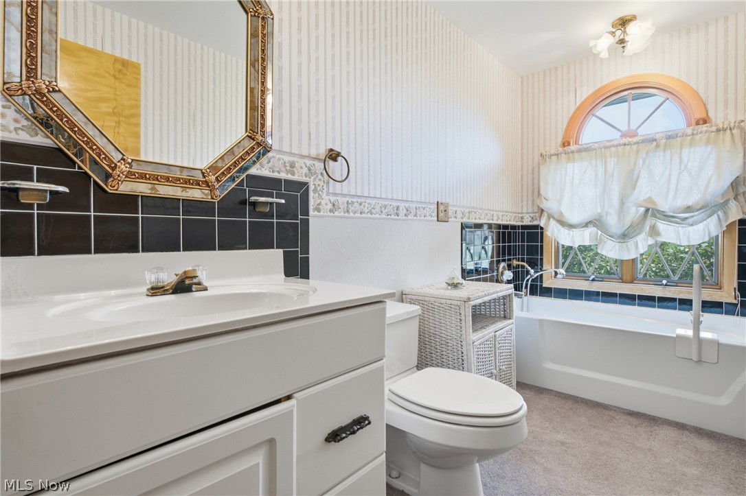 11225 Freshley Avenue NE Alliance OH 44601
