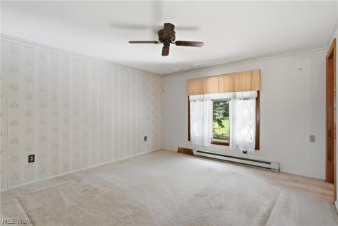 11225 Freshley Avenue NE Alliance OH 44601