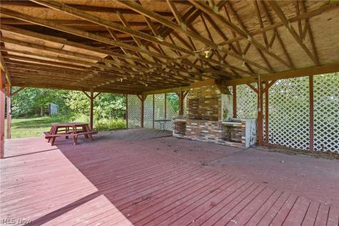 11225 Freshley Avenue NE Alliance OH 44601