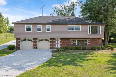 988 E Turkeyfoot Lake Road Akron OH 44312