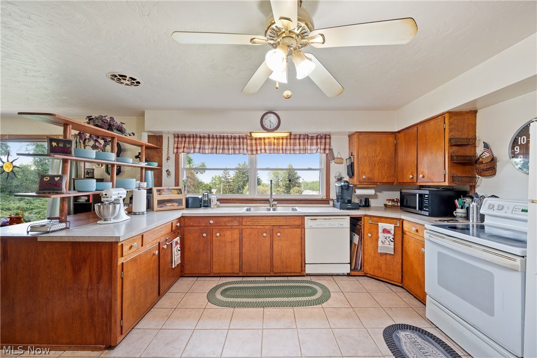 988 E Turkeyfoot Lake Road Akron OH 44312