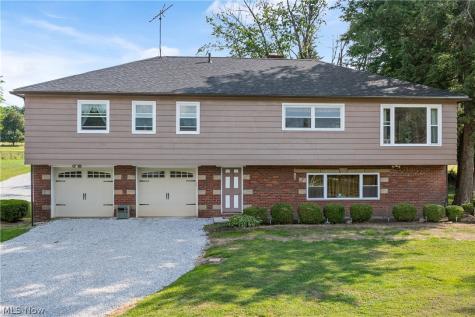 988 E Turkeyfoot Lake Road Akron OH 44312
