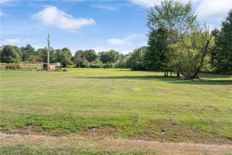 988 E Turkeyfoot Lake Road Akron OH 44312