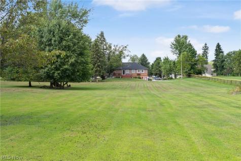 988 E Turkeyfoot Lake Road Akron OH 44312