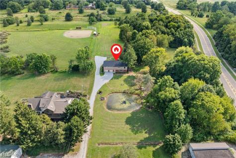 988 E Turkeyfoot Lake Road Akron OH 44312