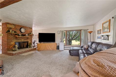 988 E Turkeyfoot Lake Road Akron OH 44312