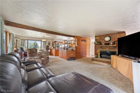 988 E Turkeyfoot Lake Road Akron OH 44312