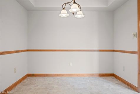 1488 Parkview Drive Seven Hills OH 44131