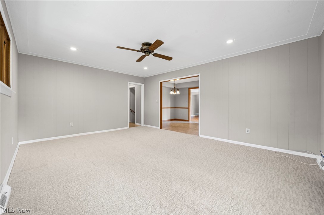 1488 Parkview Drive Seven Hills OH 44131