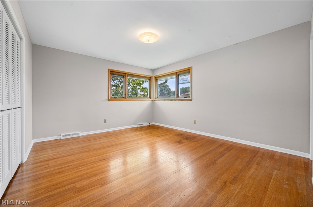 1488 Parkview Drive Seven Hills OH 44131