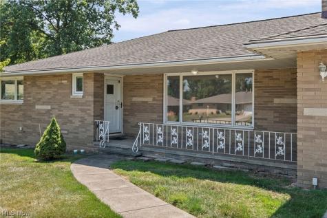 1488 Parkview Drive Seven Hills OH 44131