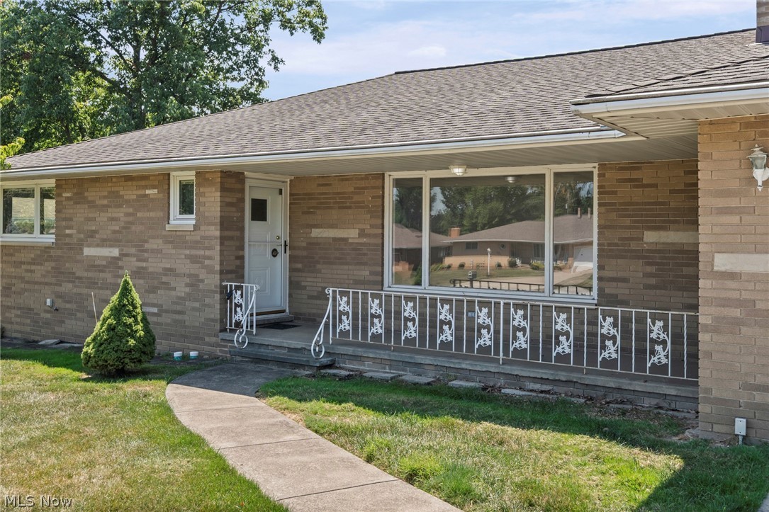 1488 Parkview Drive Seven Hills OH 44131