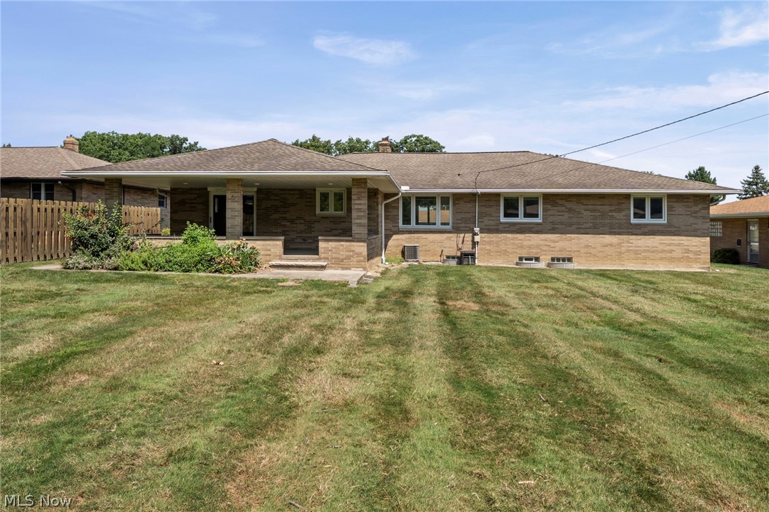 1488 Parkview Drive Seven Hills OH 44131