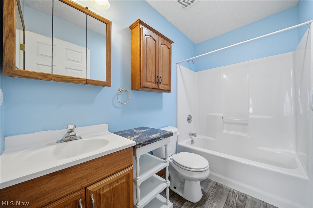5390 Savannah Drive Ashtabula OH 44004