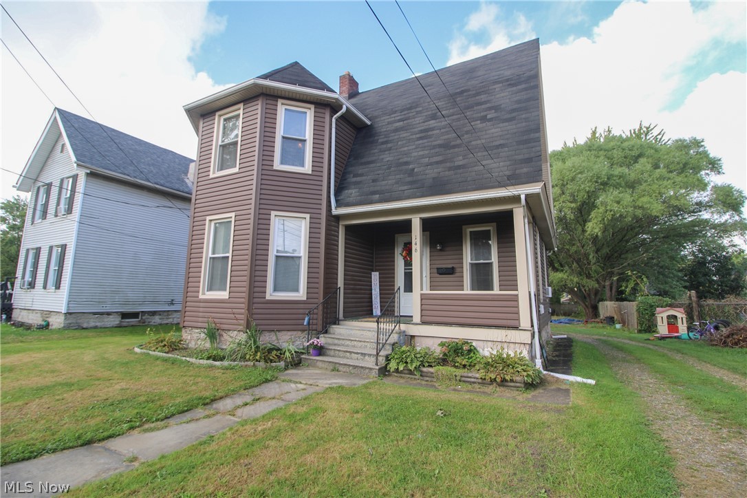 146 Charles Avenue SE Warren OH 44483