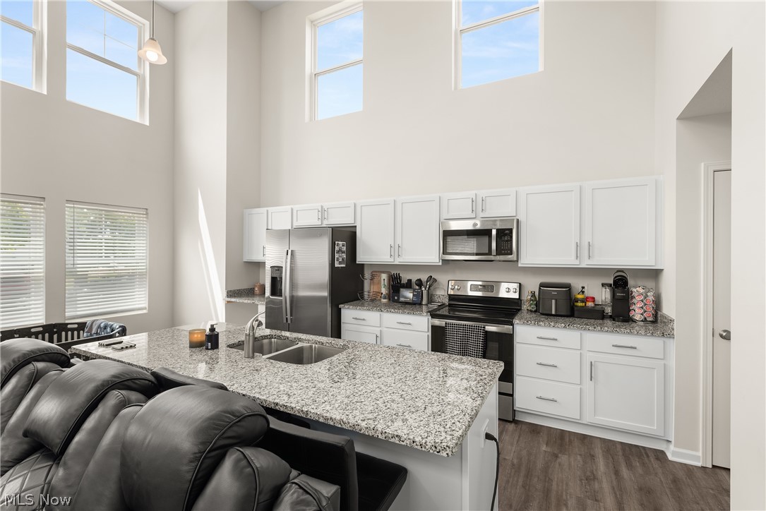 21451 Wilmore Avenue Euclid OH 44123