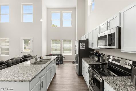 21451 Wilmore Avenue Euclid OH 44123